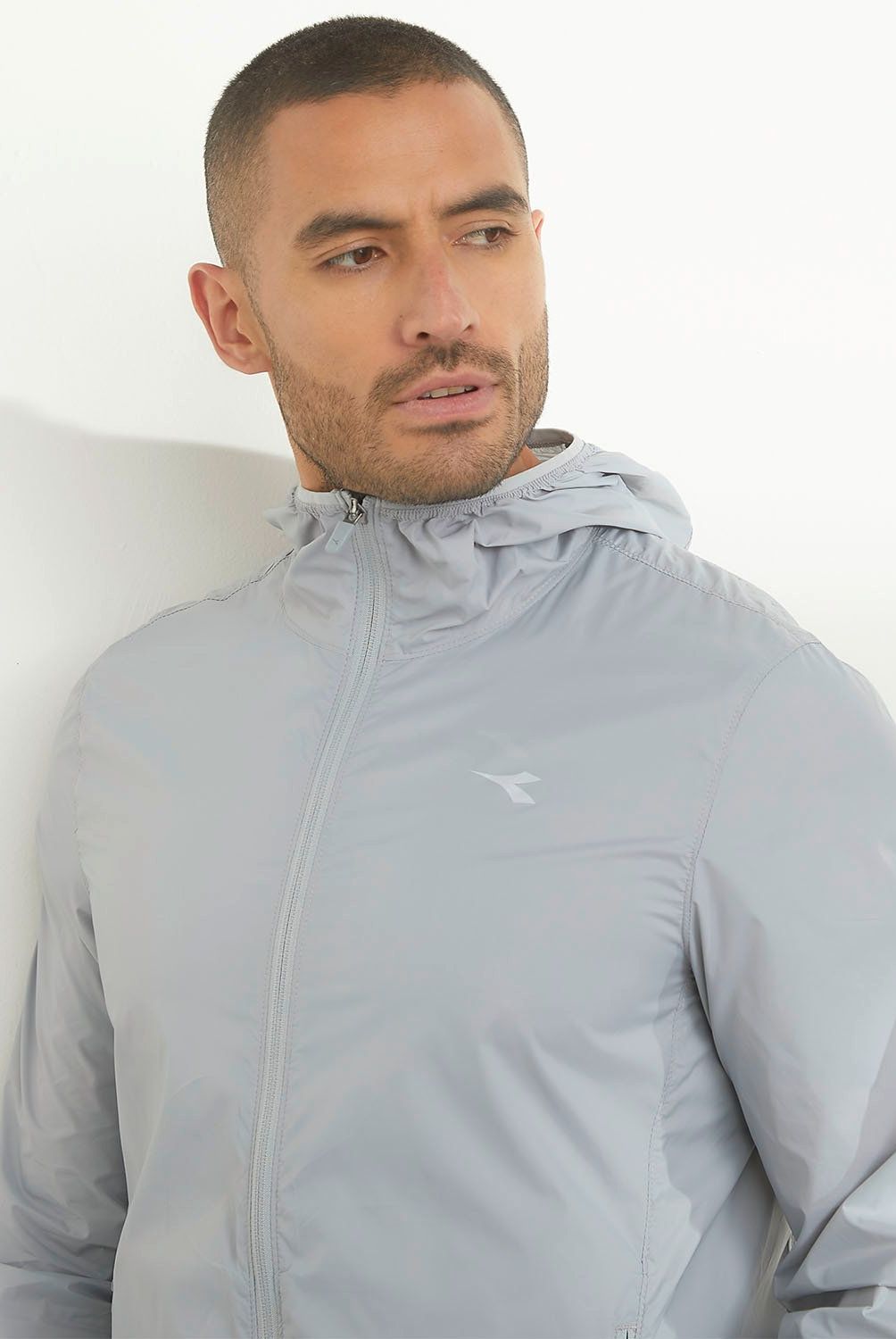 DIADORA - Cortaviento Deportivo Hombre Diadora