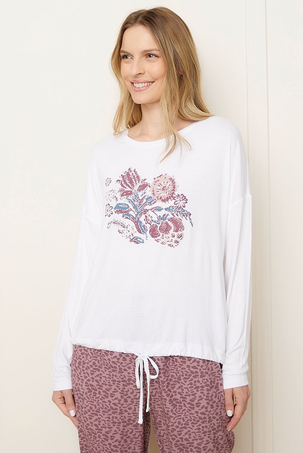 BLU - Polera de Pijama Mujer Blu Viscosa Manga Larga Flores