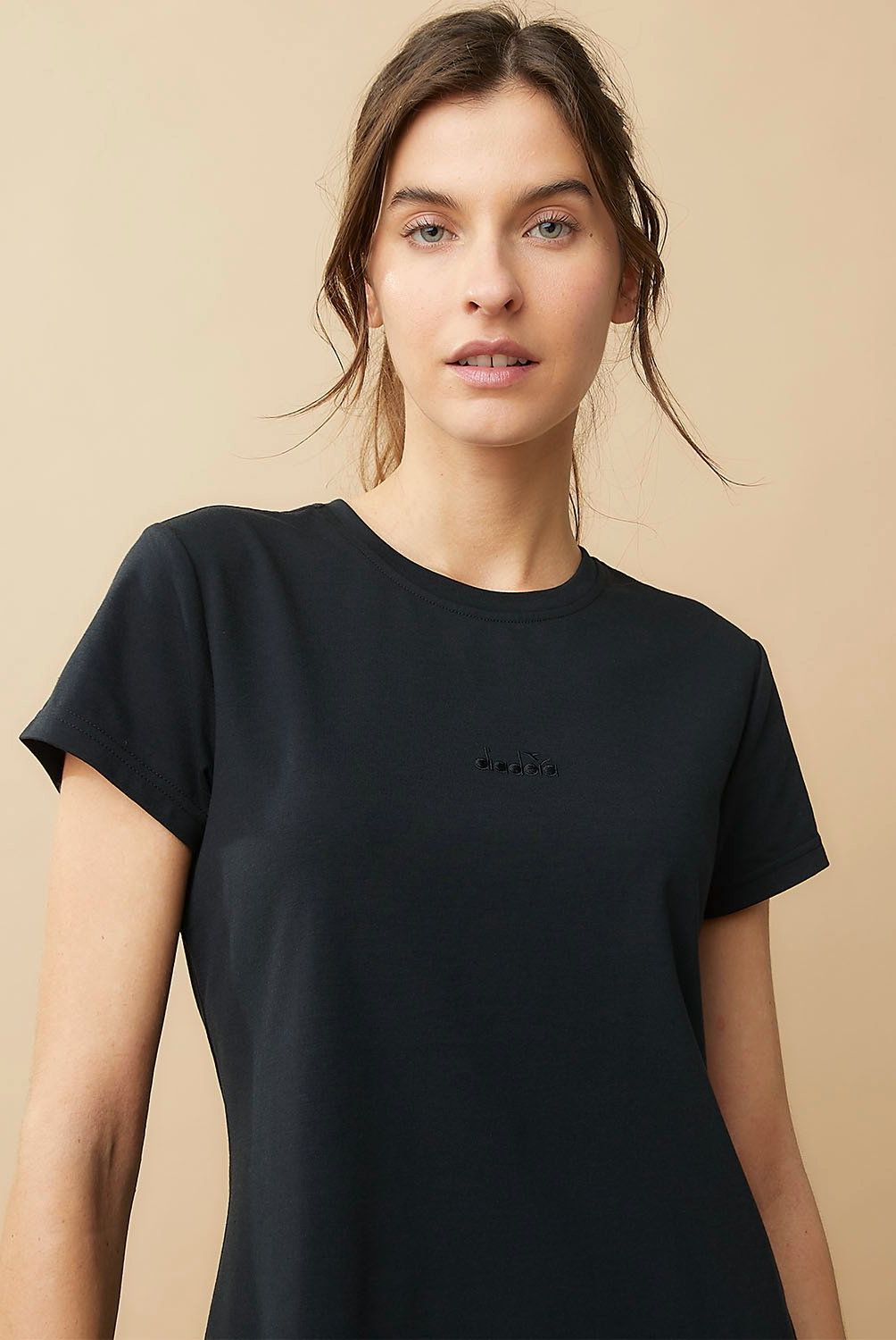 DIADORA - Polera Manga Corta Deportiva Mujer Diadora
