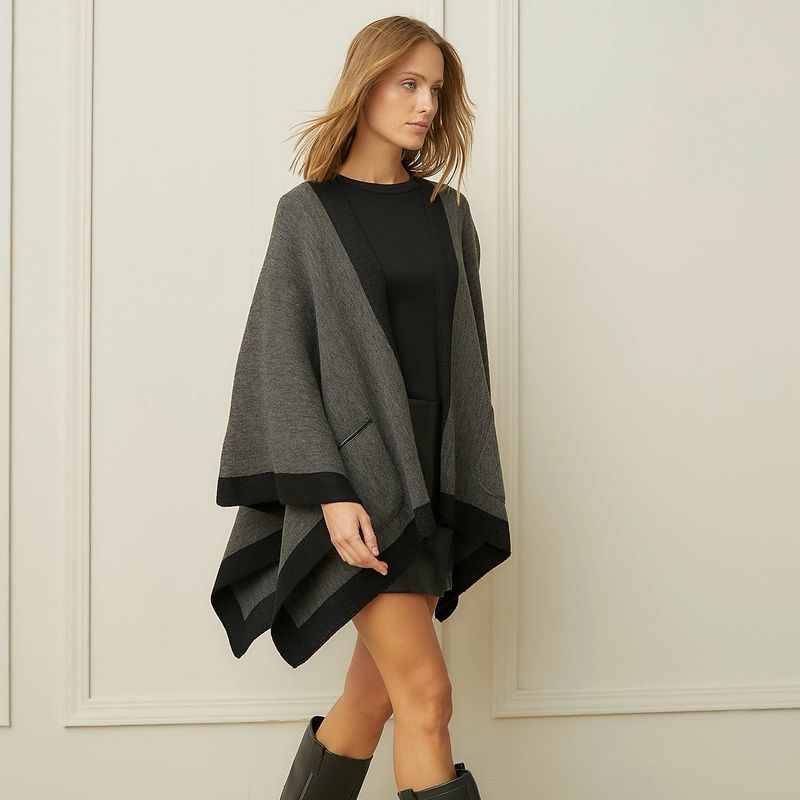 BASEMENT - Poncho Basement Casual Mujer con Bolsillos