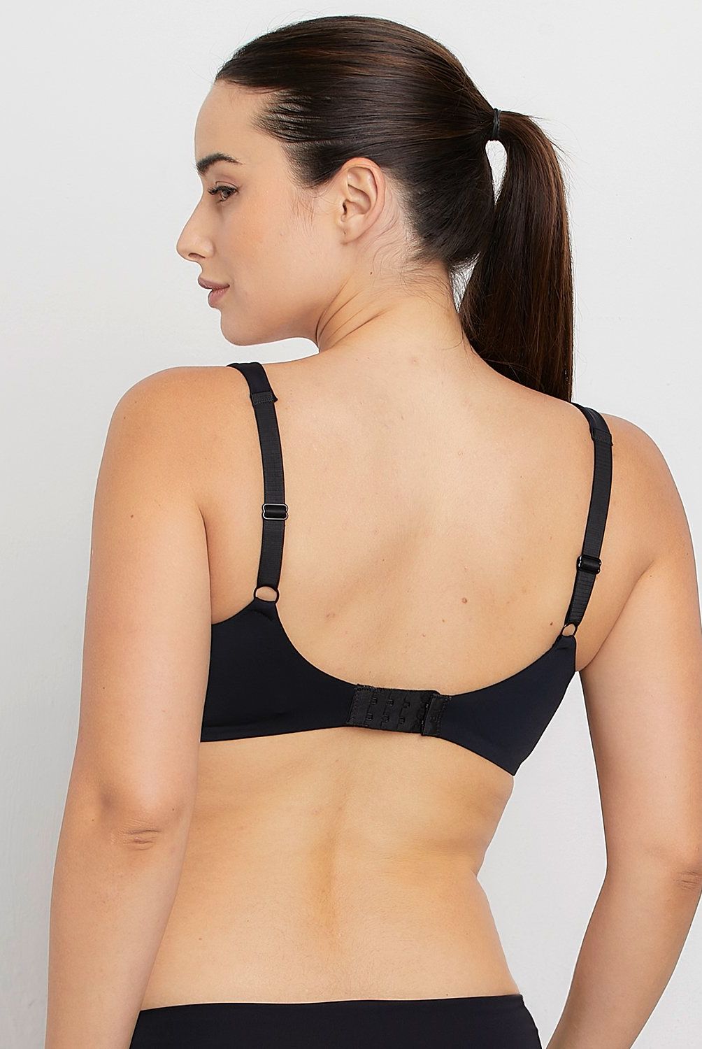 BLU - Sost�n Microfibra Liso Sin Copa Mujer
