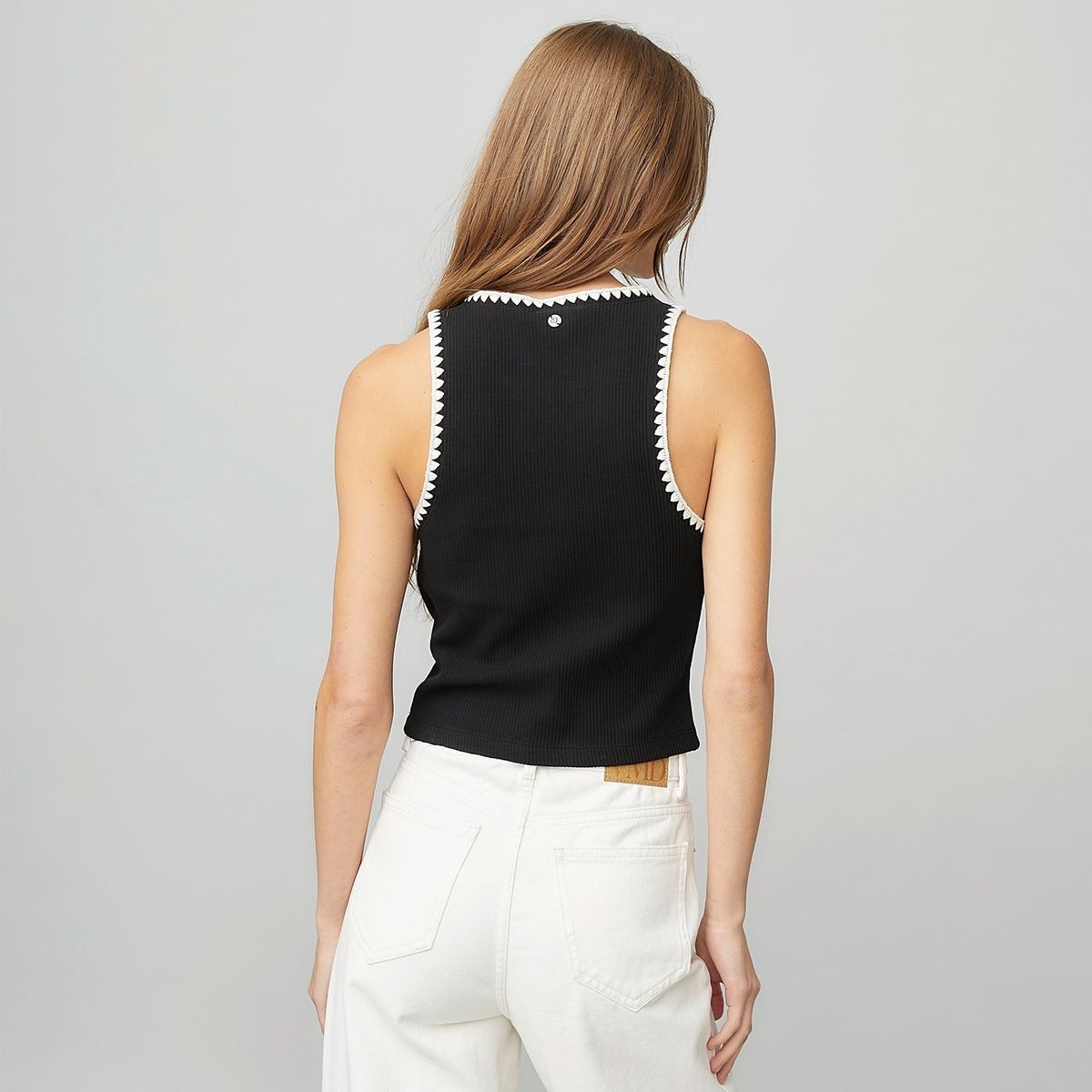 AMERICANINO - Polera Americanino Mujer Sin Mangas Casual Diseño Liso con Rib