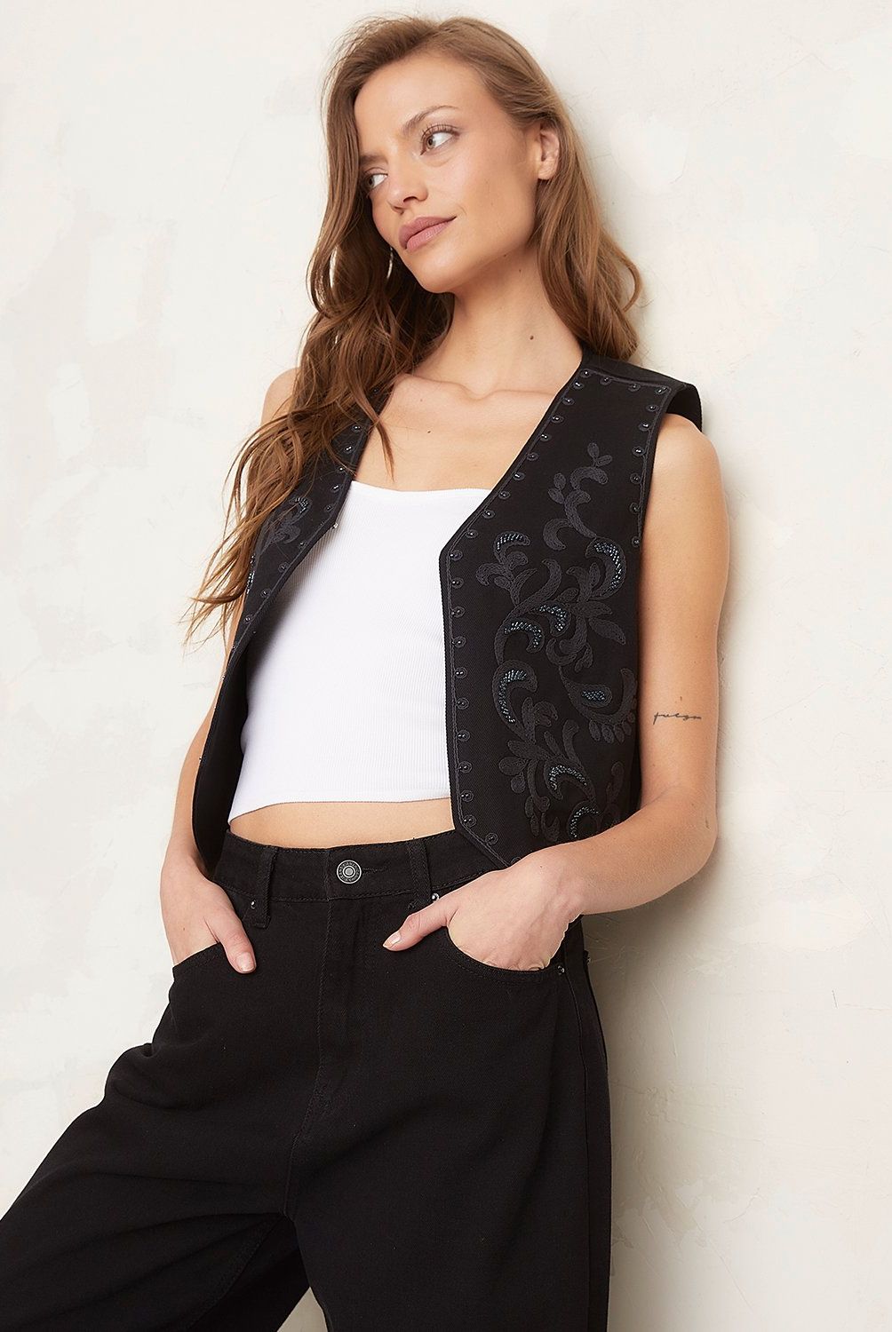 AMERICANINO - Chaleco Americanino Mujer Regular Fit Diseño Liso Casual