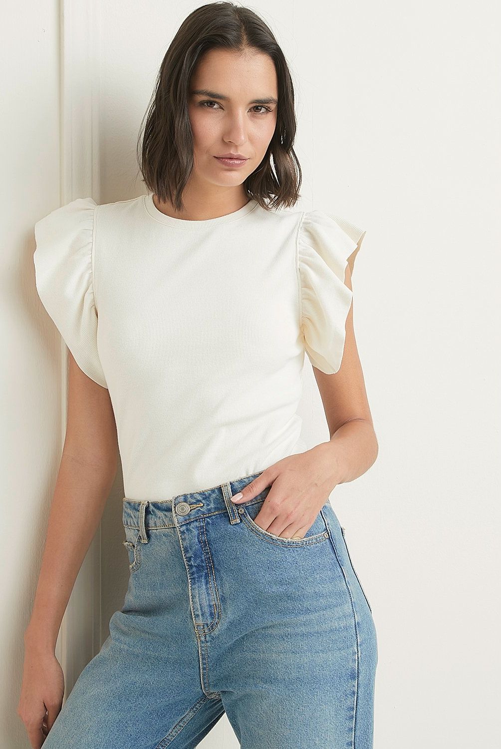 BASEMENT - Polera Manga Corta con Volantes Basement Mujer Algodón
