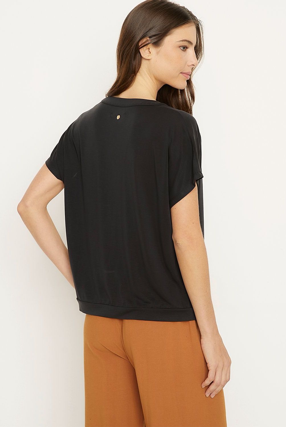 APOLOGY - Polera Apology Mujer Manga Corta Cuello V Casual