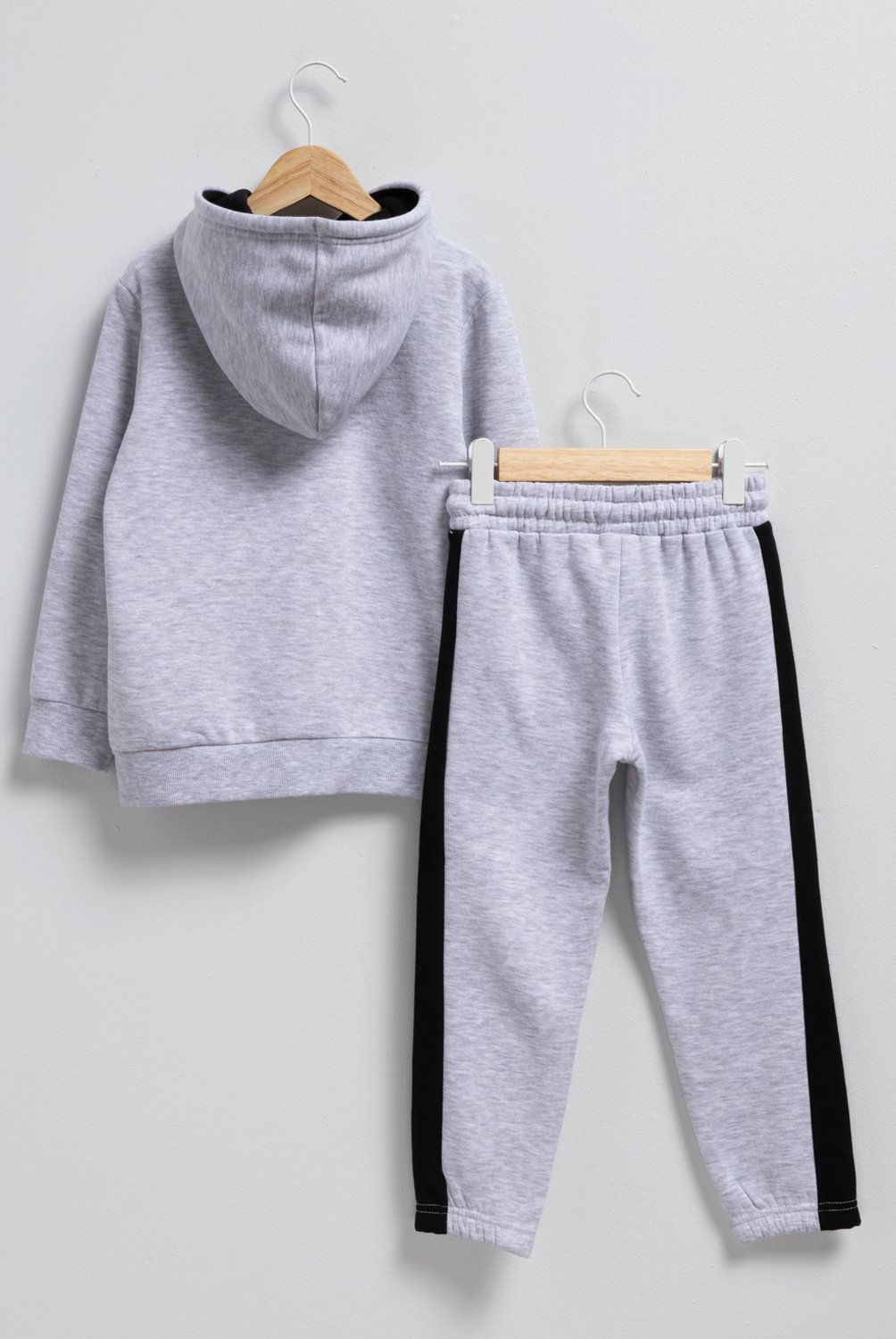 YAMP - Conjunto Polerón + Pantalón De Buzo Niño Yamp