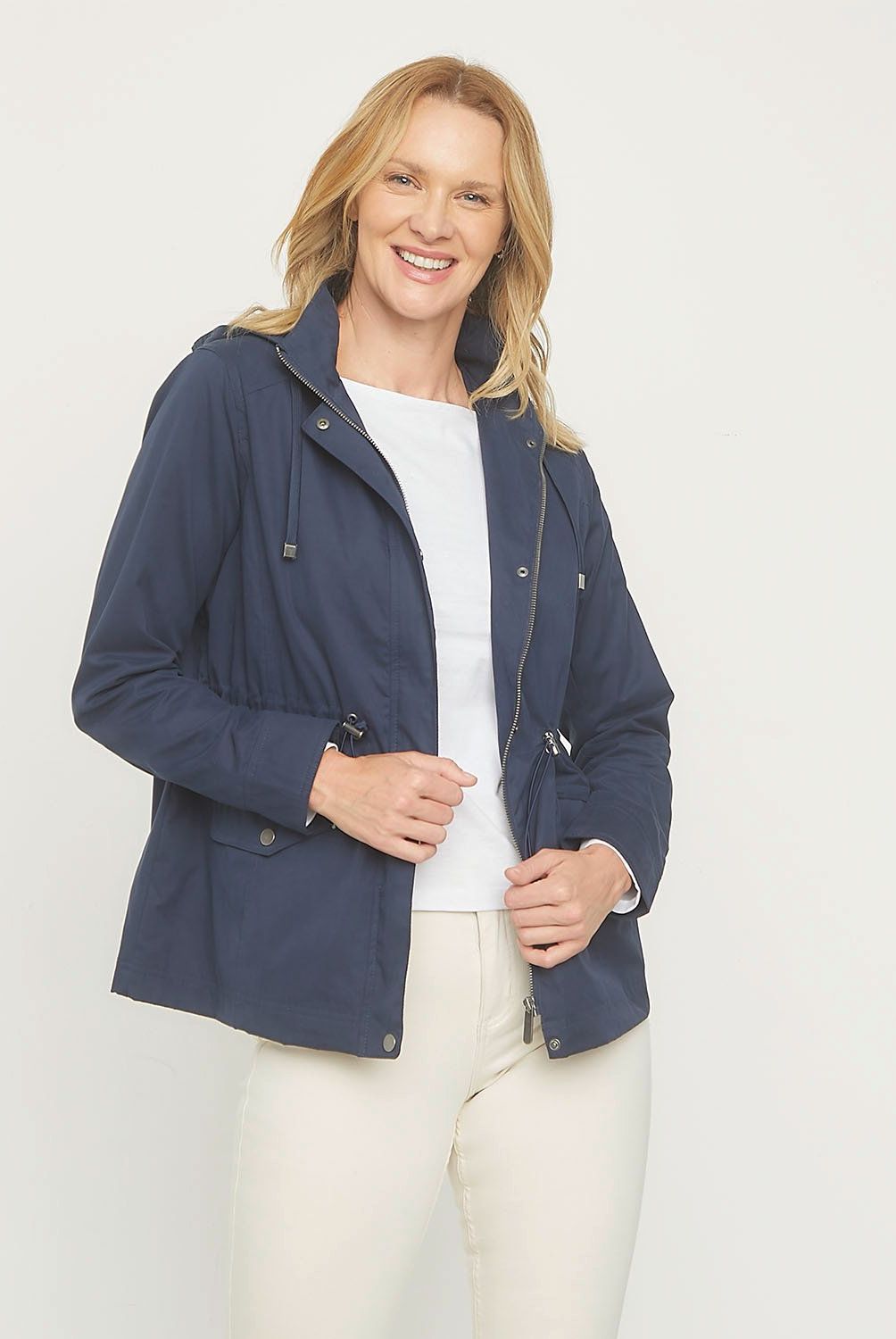 NEWPORT Chaqueta Mujer Newport Regular Fit con Gorro | falabella.com
