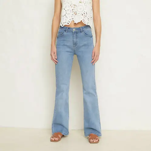 BASEMENT - Jeans Flare Tiro Alto Mujer