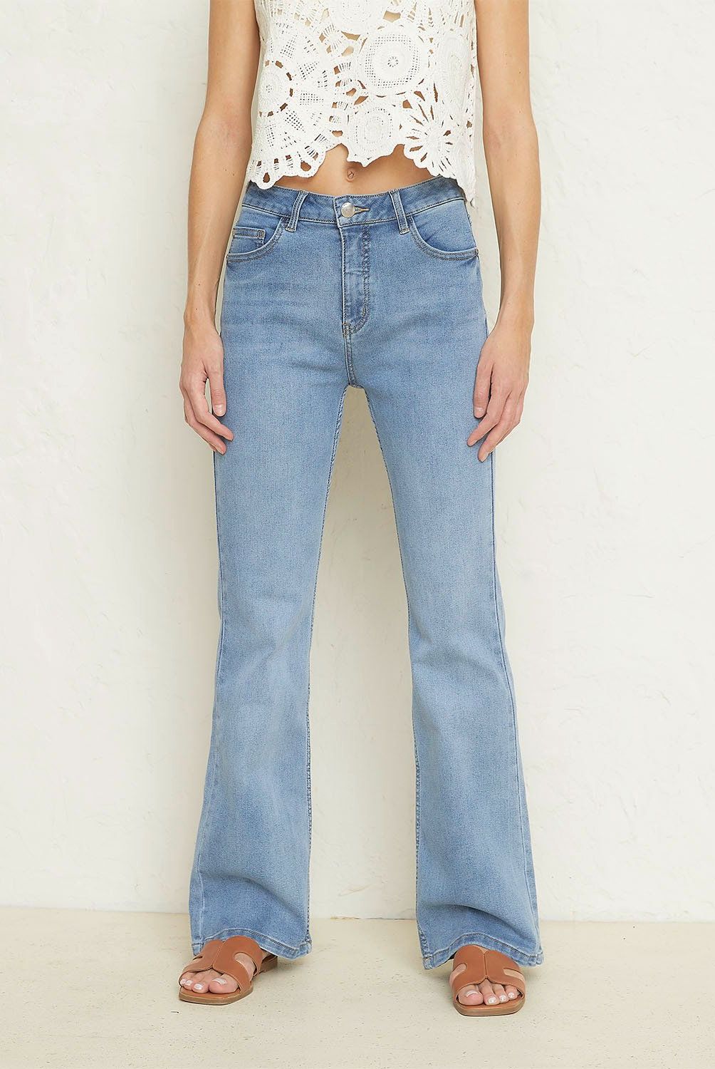 BASEMENT - Jeans Flare Tiro Alto Mujer Basement