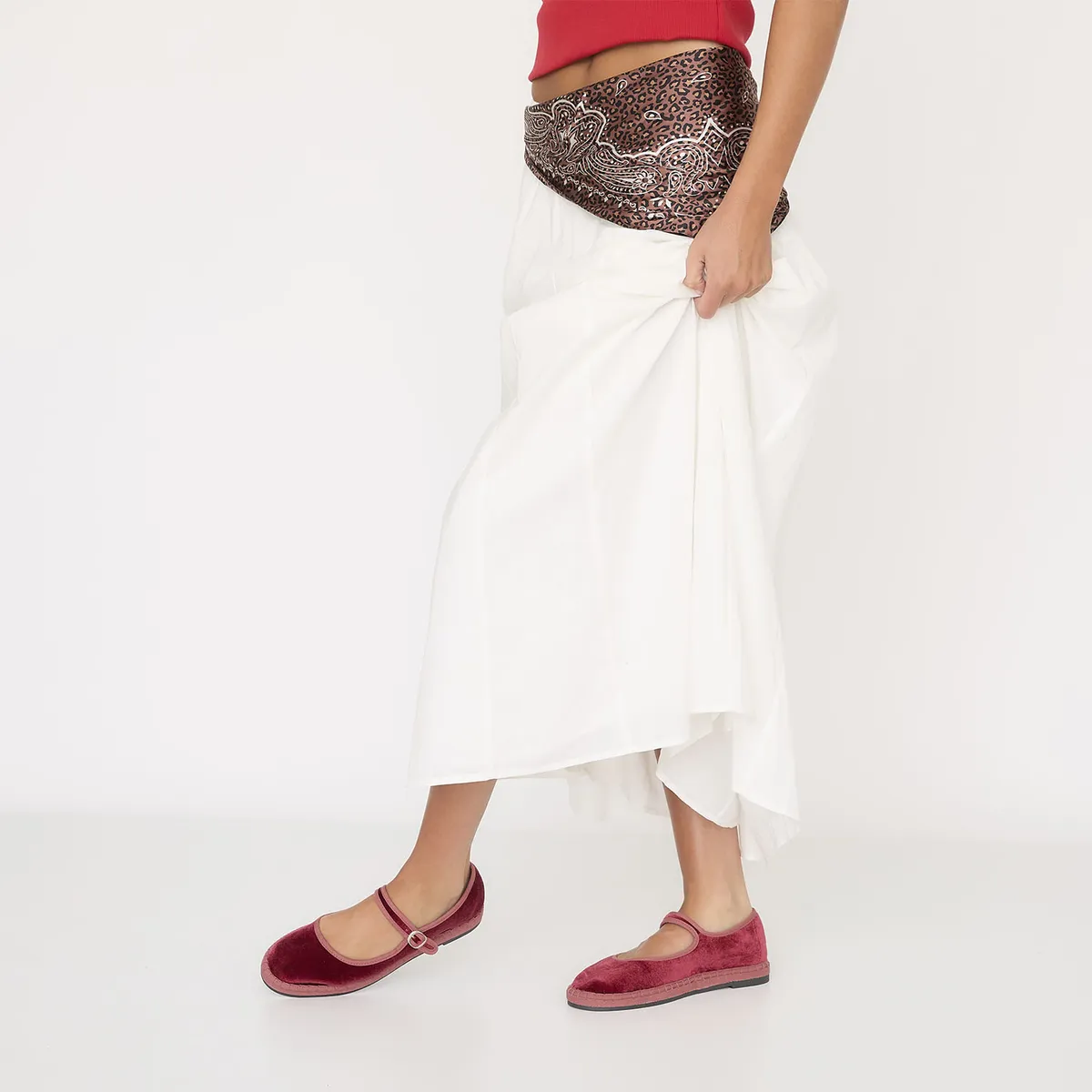 SYBILLA - Ballerina Mujer Roja Sybilla