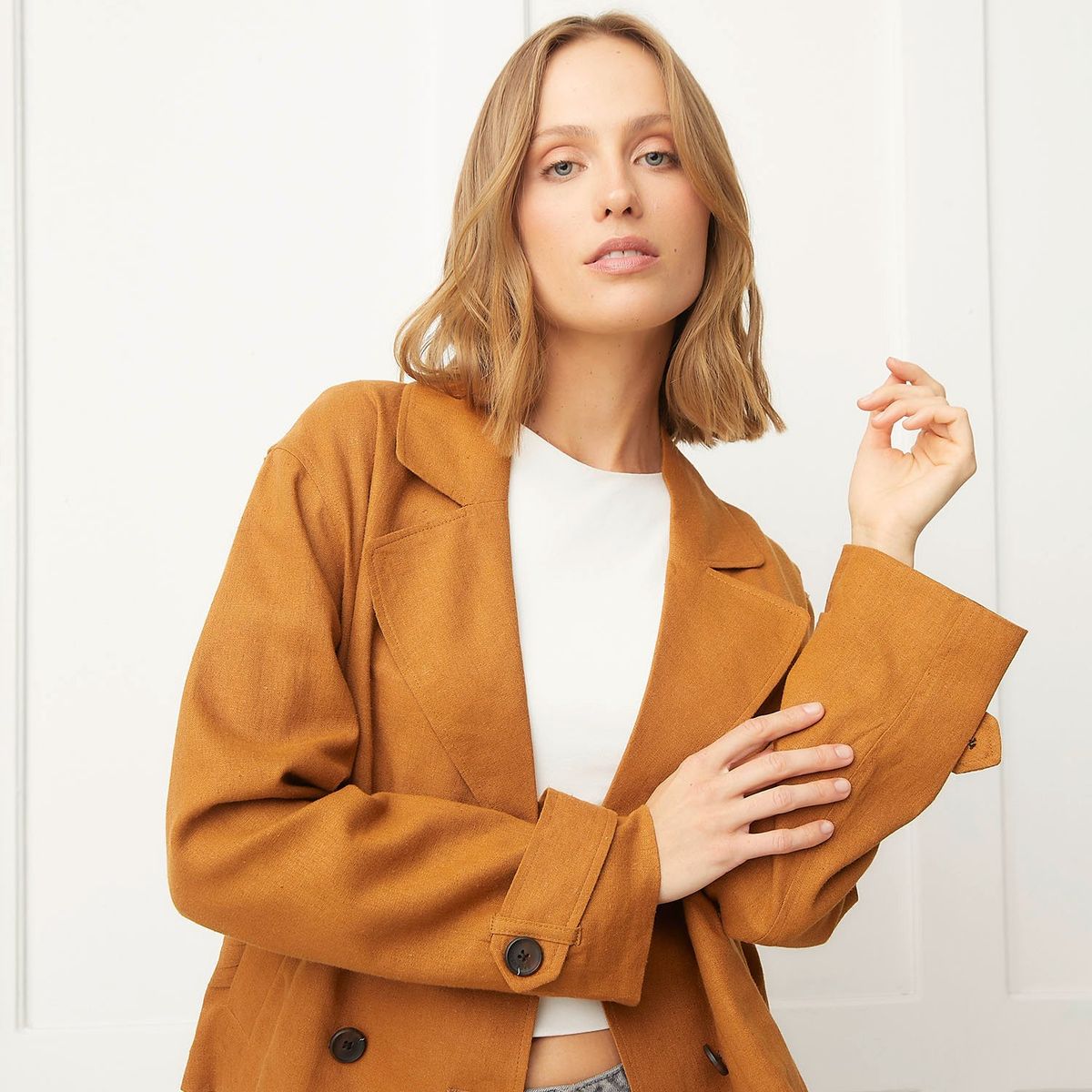 BASEMENT - Chaqueta Basement Regular Fit Lino Manga Larga Mujer