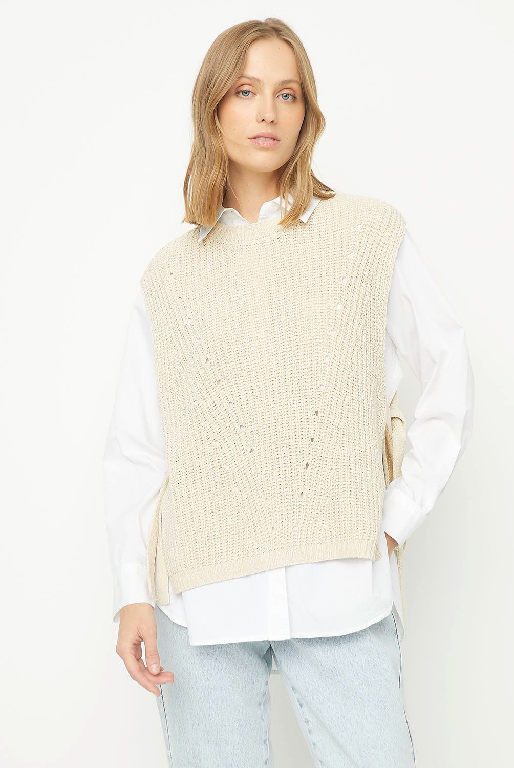 BASEMENT - Sweater Basement Mujer Acrílico Sin Mangas Liso
