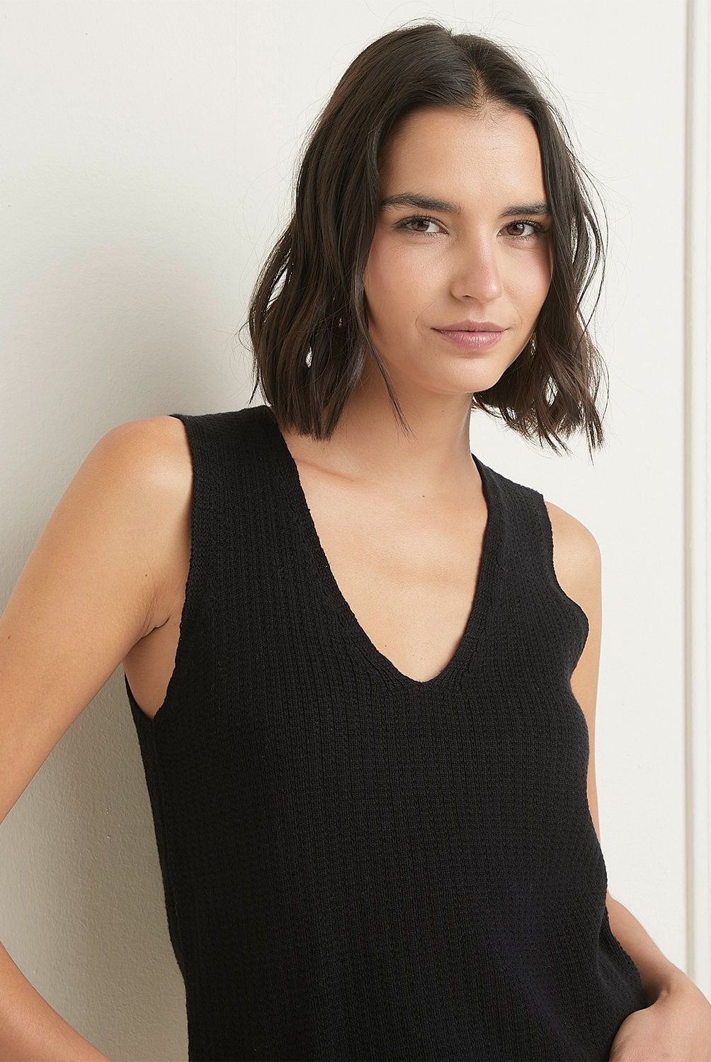 BASEMENT - Polera Basement Sin Mangas Algodón Rayas Mujer Cuello V