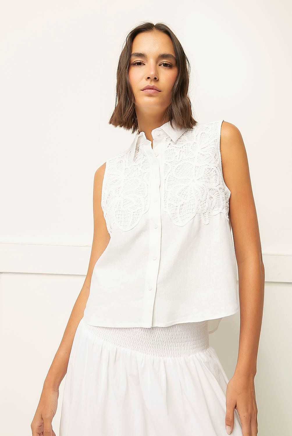 BASEMENT - Blusa Basement Sin Mangas Lino Mujer Diseño Liso Casual