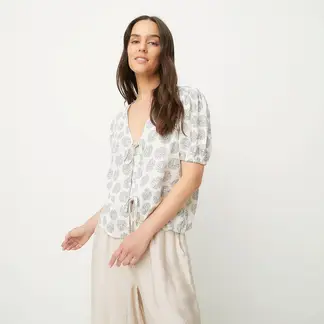 UNIVERSITY CLUB - Blusa Mujer Viscosa Manga Corta Casual