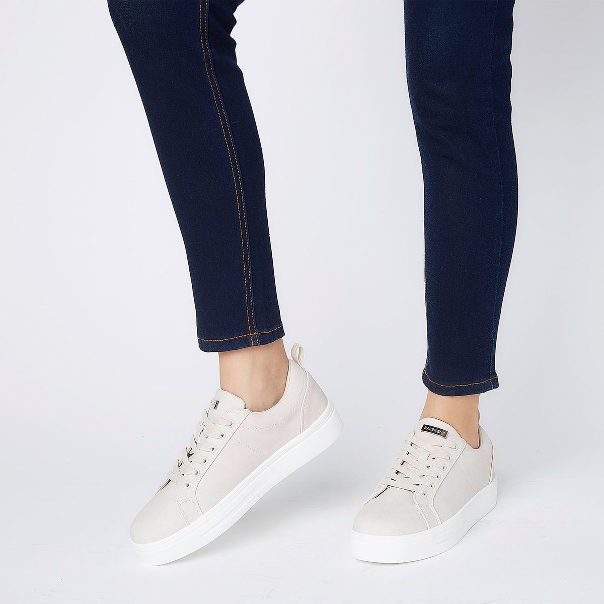 BASEMENT - Zapatilla Urbana Mujer Café Basement