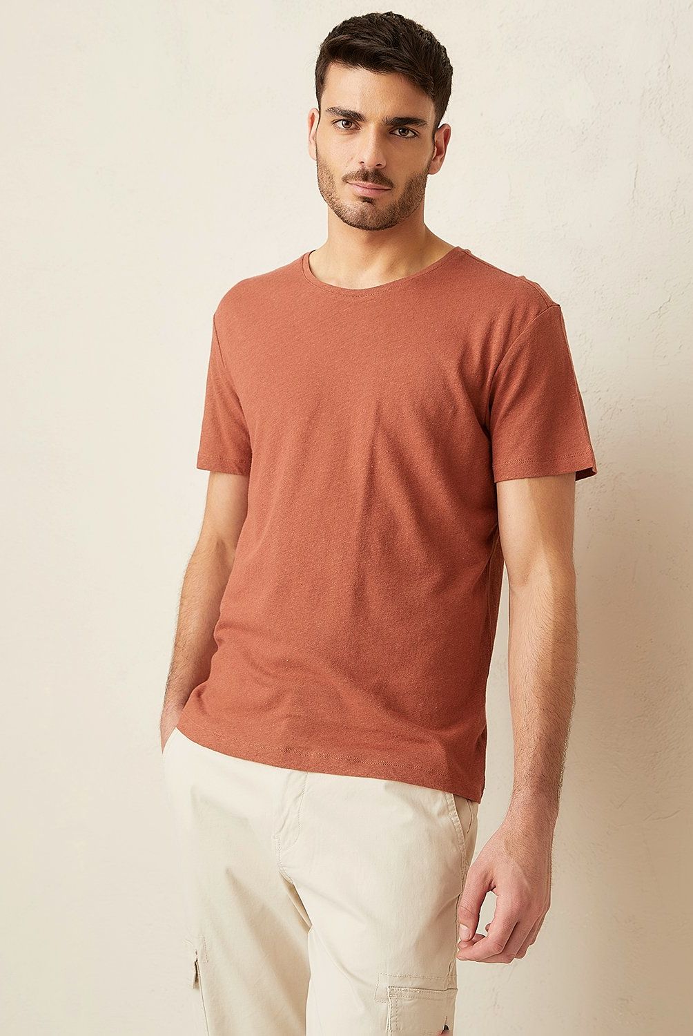 BASEMENT - Polera Basement Regular Fit Lino Manga Corta Hombre