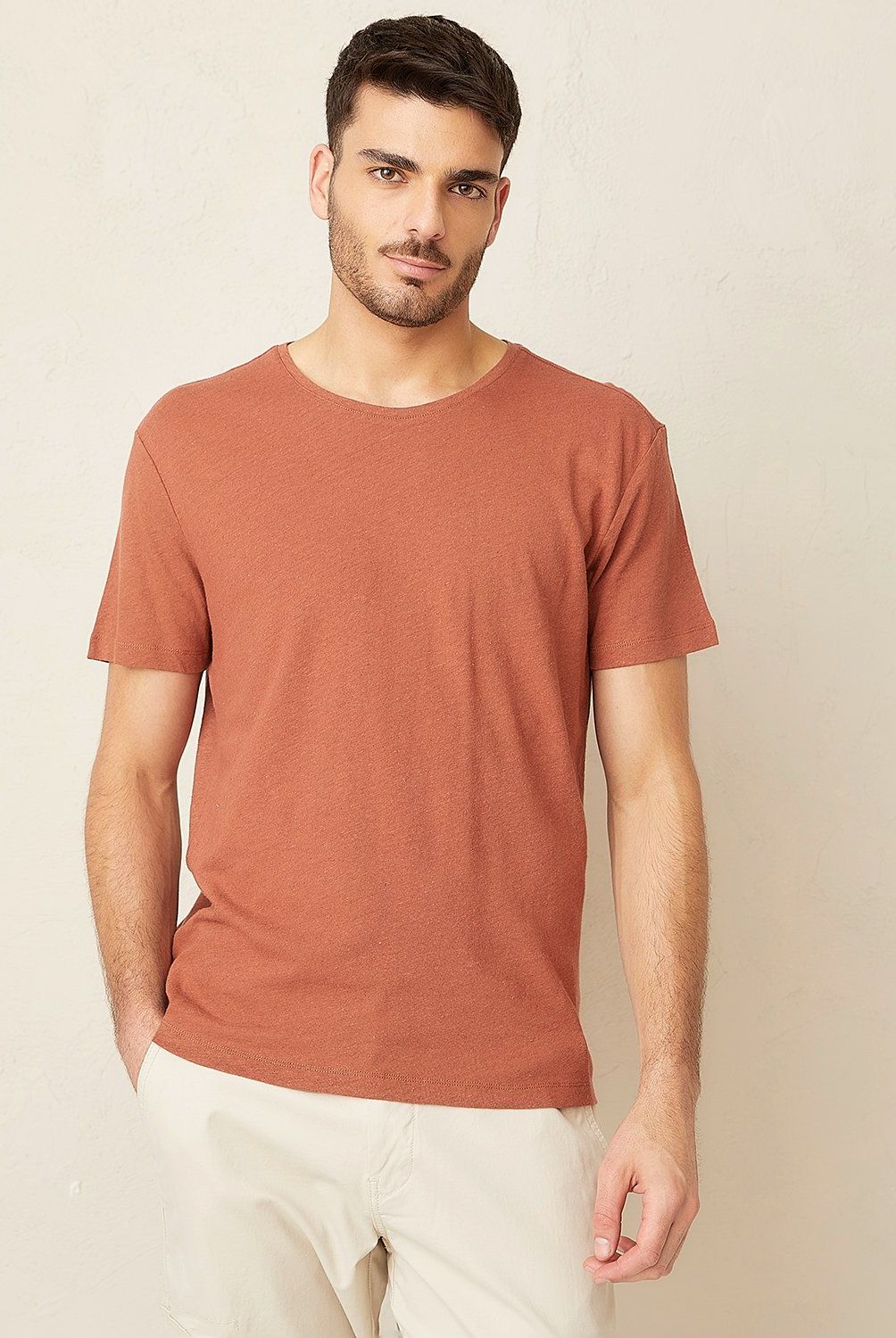 BASEMENT - Polera Basement Regular Fit Lino Manga Corta Hombre