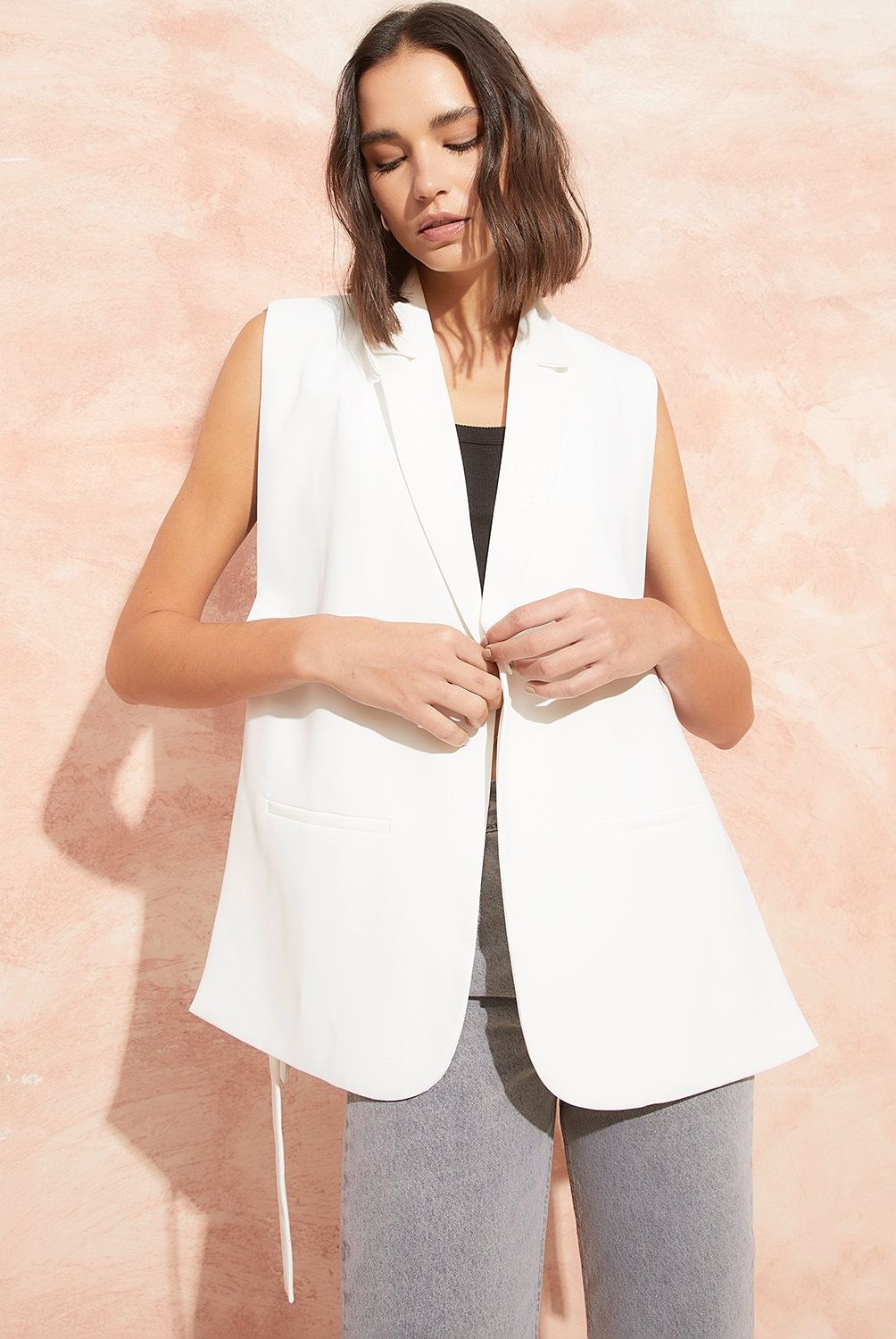 BASEMENT - Blazer Basement Sin Mangas Cuello Clásico Mujer Diseño Liso