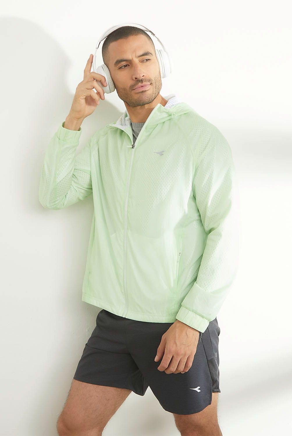 DIADORA - Cortaviento Deportivo Hombre Diadora