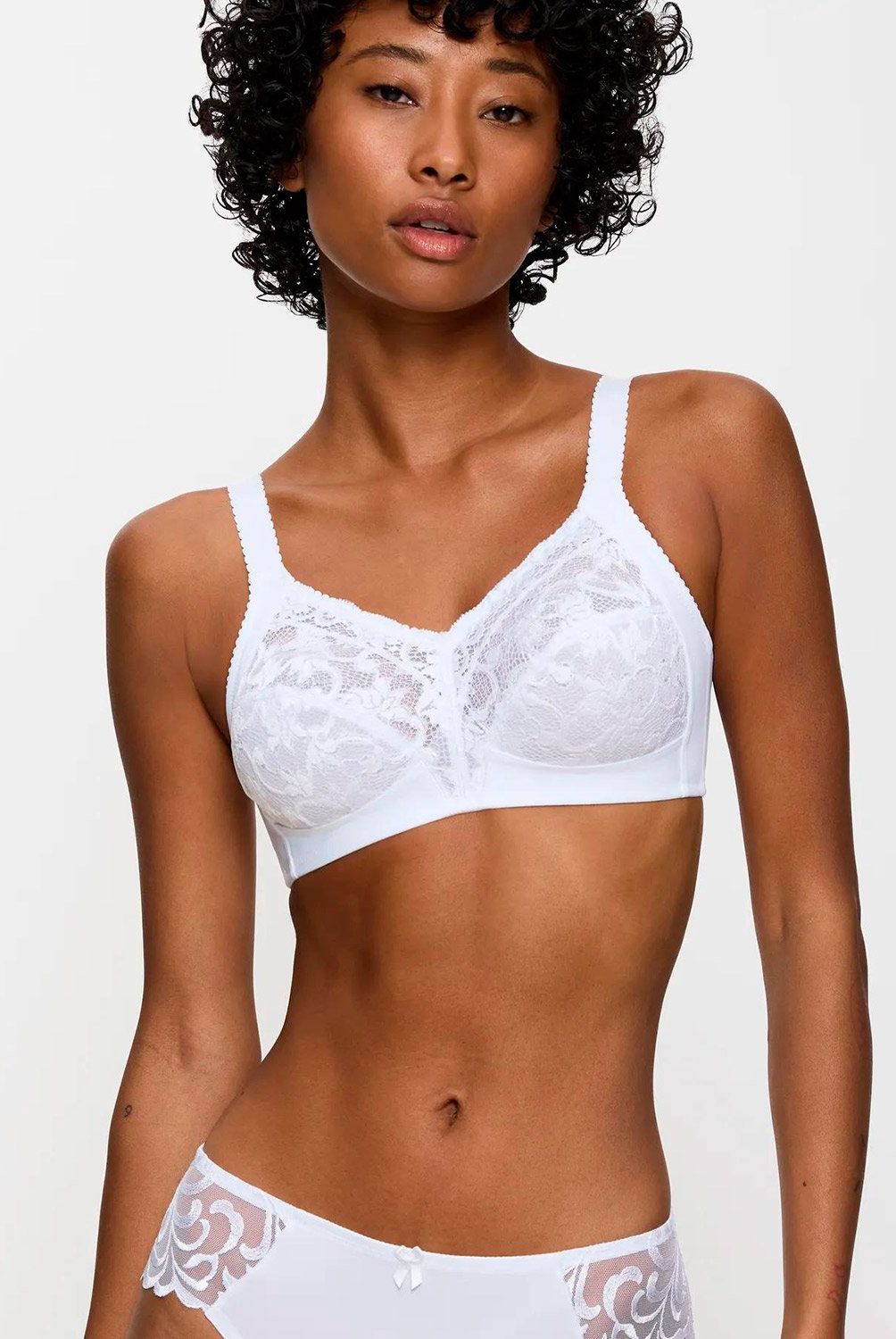 TRIUMPH - Sostén Minimizer Mujer Delicate Doreen Triumph