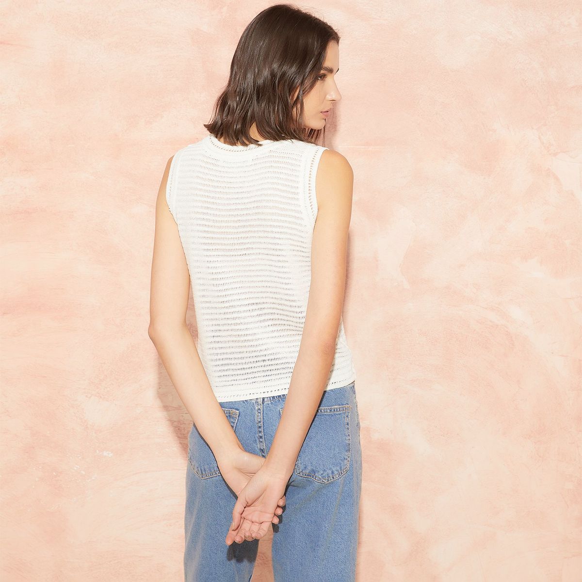 BASEMENT - Polera Sin Mangas Basement Mujer Acrílico