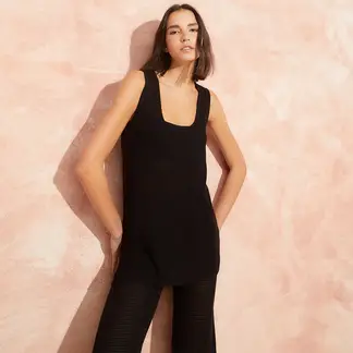 BASEMENT - Sweater Liso Sin Mangas Fit Regular Mujer Acrílico