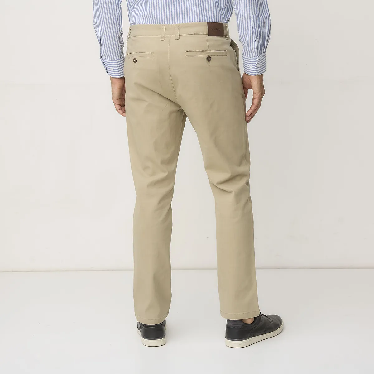 NEWPORT - Pantalón Chino Hombre Newport