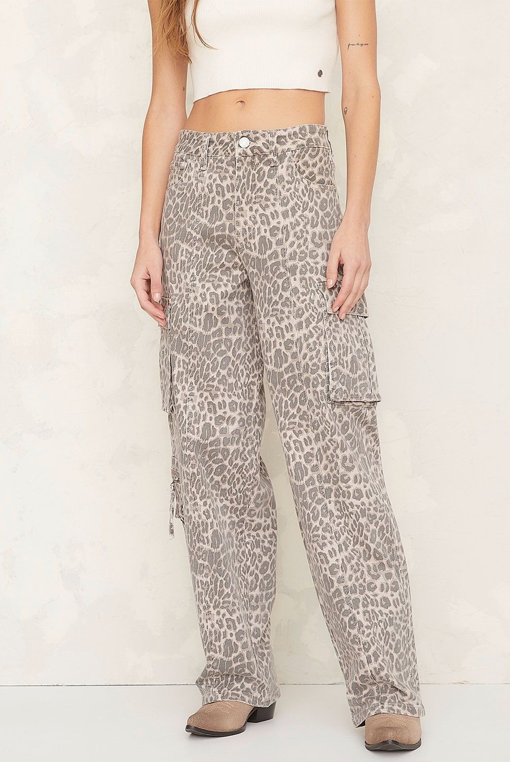 AMERICANINO - Pantalón Cargo Americanino Mujer Tiro Medio Estampado