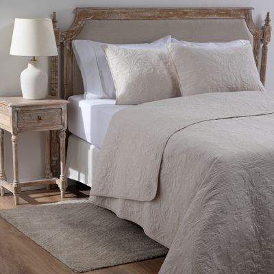 Imagen 2 del producto Cubrecama Javiera Beige King