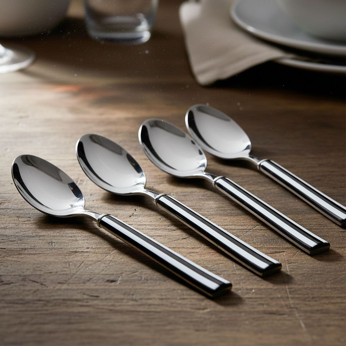 MICA - Set 4 Cucharas Té Rayas Mica