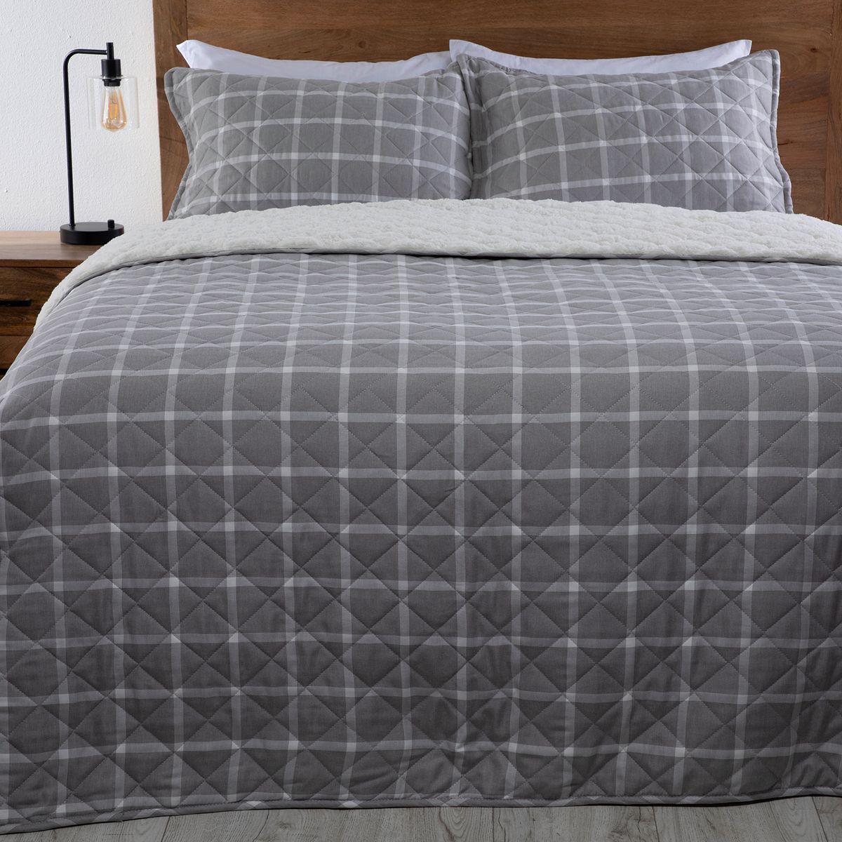 BASEMENT HOME - Cubrecama Wargner Sherpa Basement Home