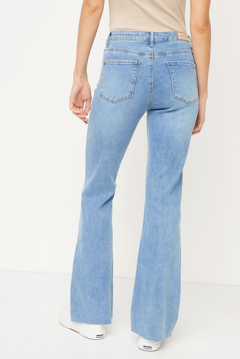 UNIVERSITY CLUB - Jeans Flare Tiro Alto Mujer University Club