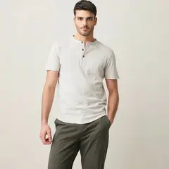 BASEMENT - Polera Manga Corta Henley Algodón Hombre