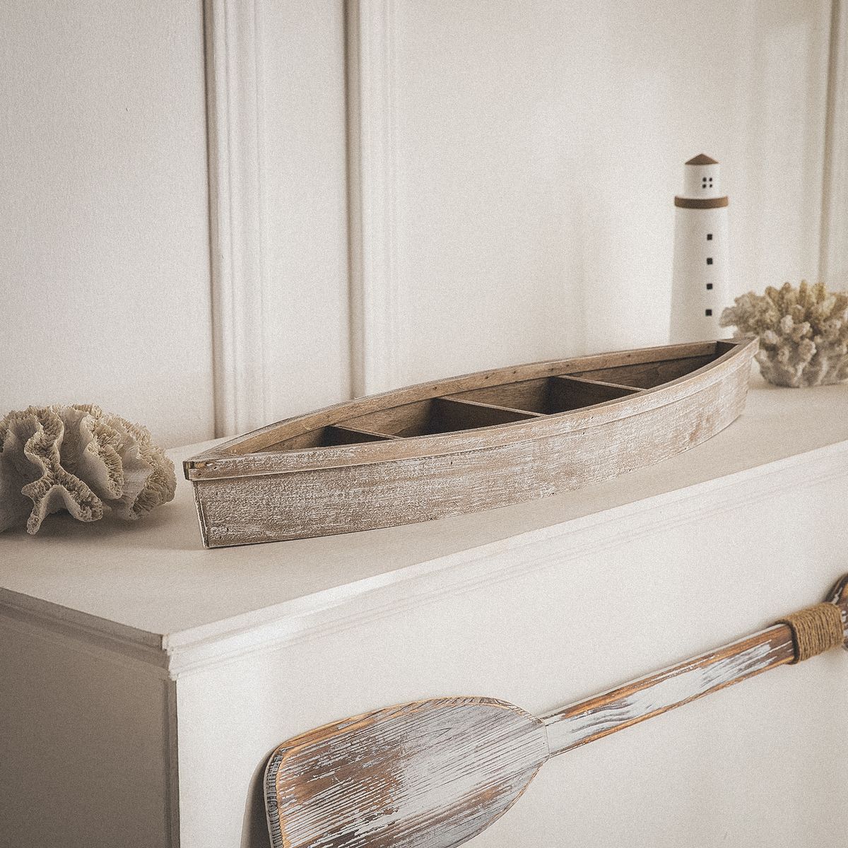 BASEMENT HOME - Adorno Decorativo Canoa Madera 75X41X48 Cm Coastal Basement Home