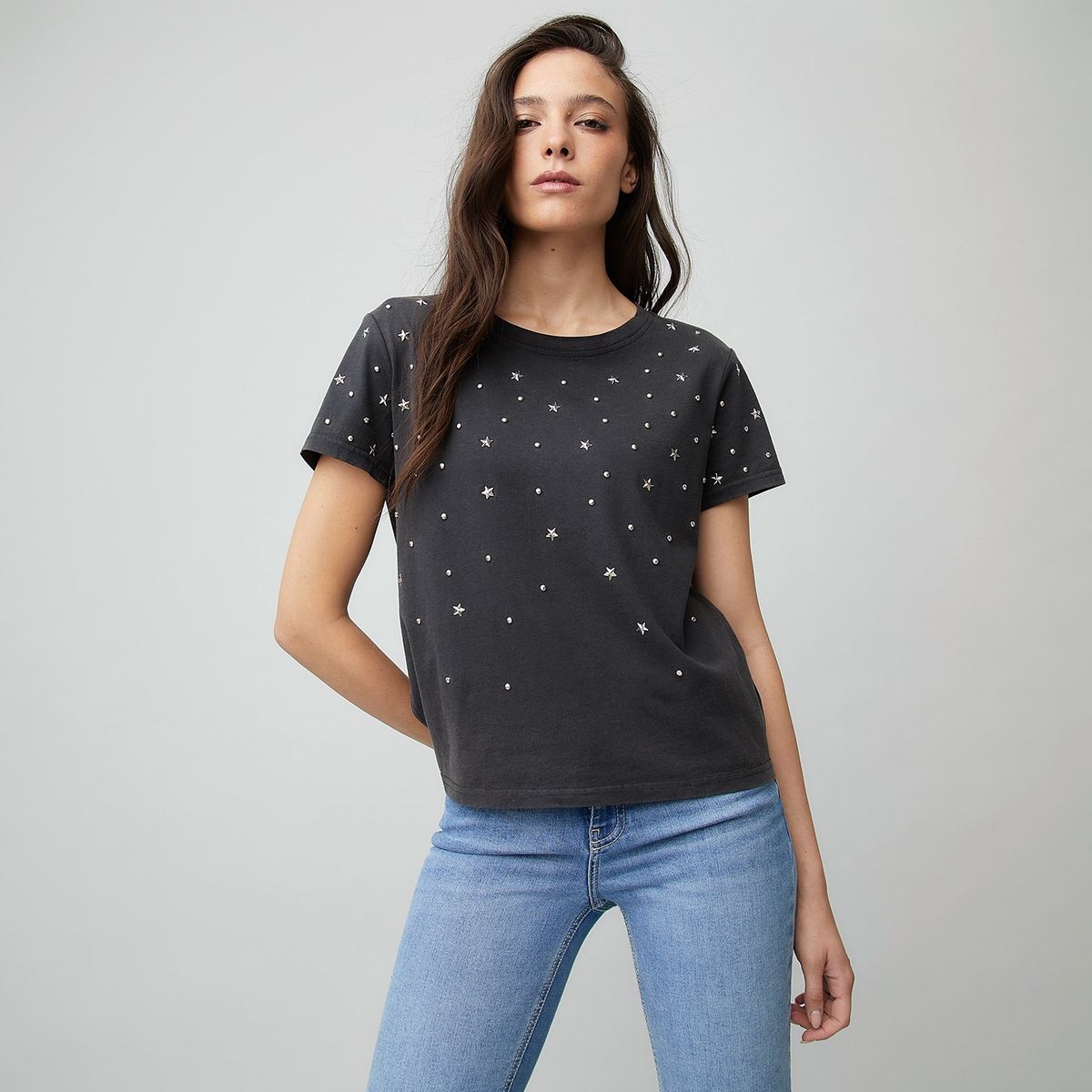 AMERICANINO - Polera Americanino Boxy Fit Tachas Manga Corta Mujer