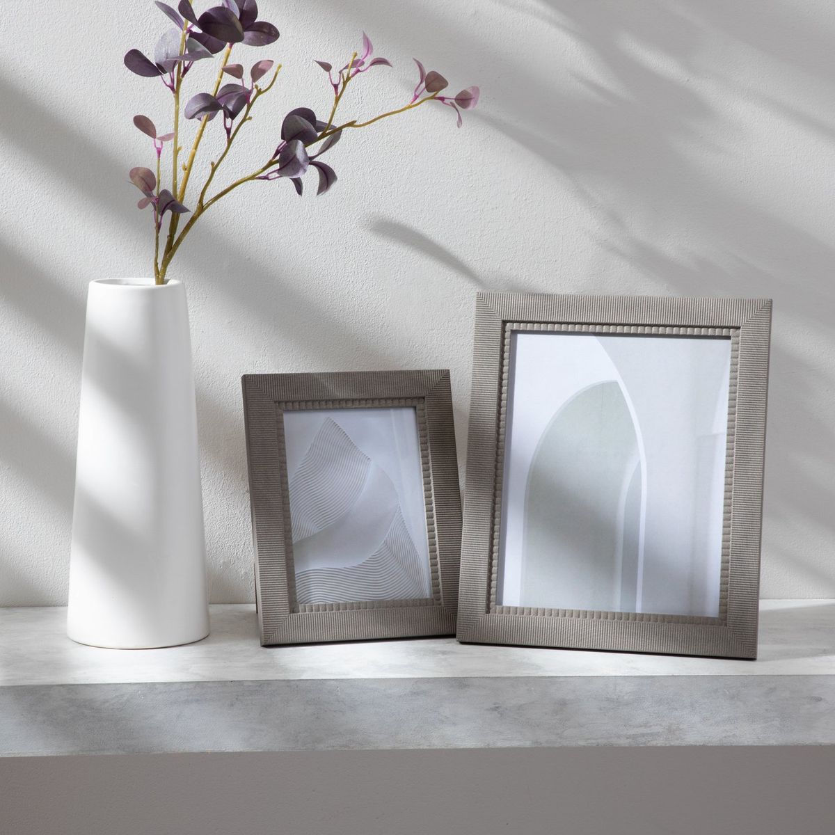 MICA - Marco de Foto Gris Texturizado Adorno Decorativo Mica