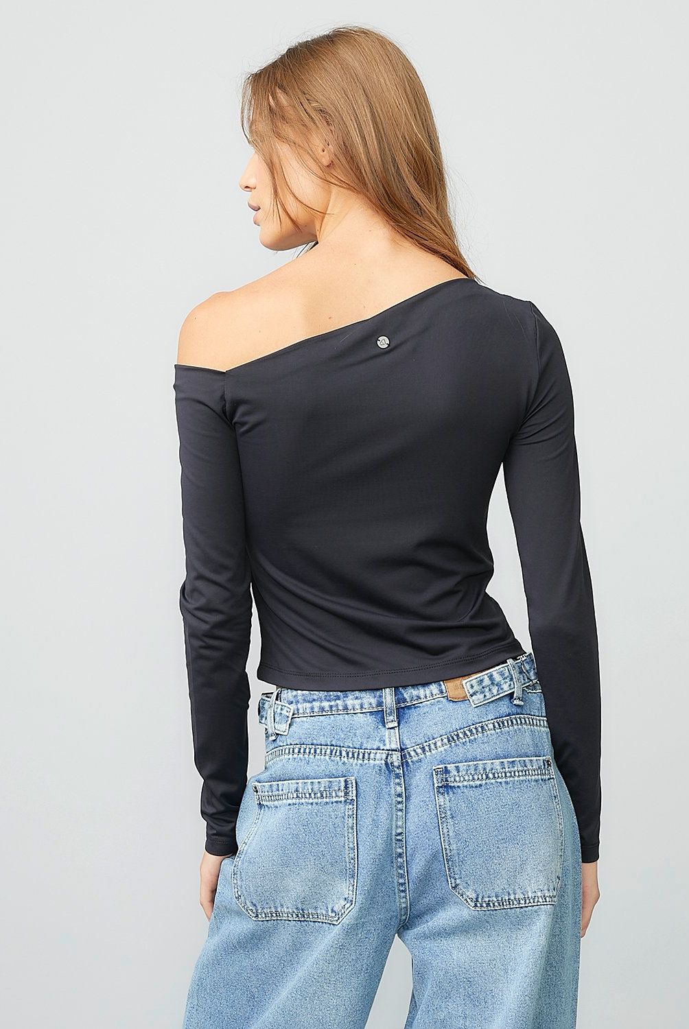 AMERICANINO - Polera Asimétrica Americanino Slim Fit Manga Larga Mujer