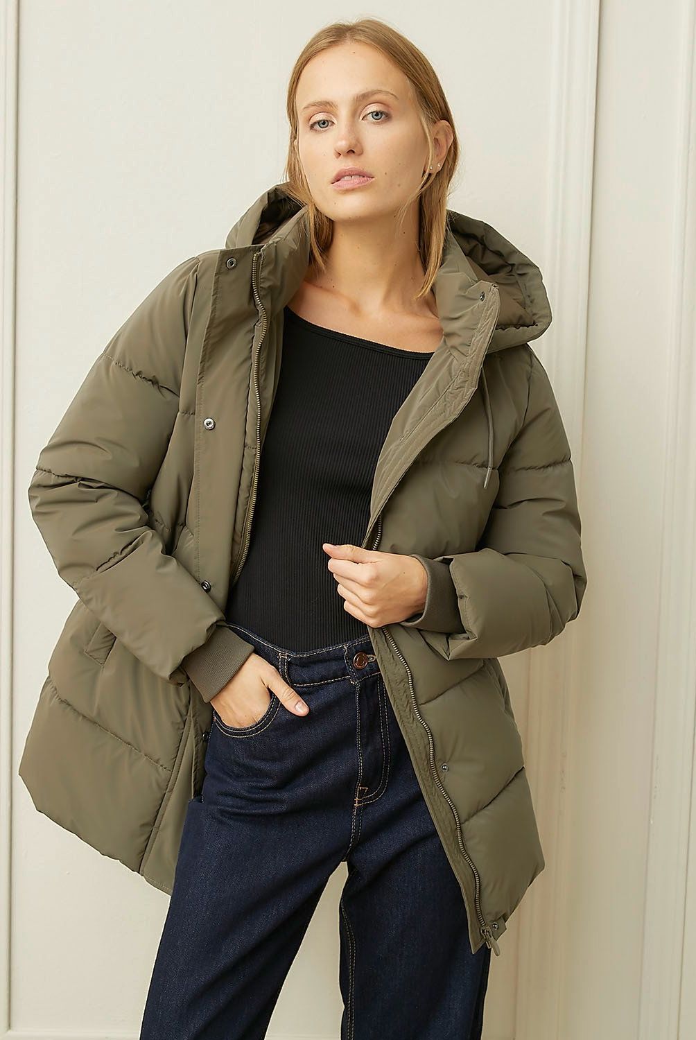 BASEMENT - Parka Basement Liso Con Gorro Mujer