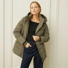 BASEMENT - Abrigo Liso Con Gorro Mujer