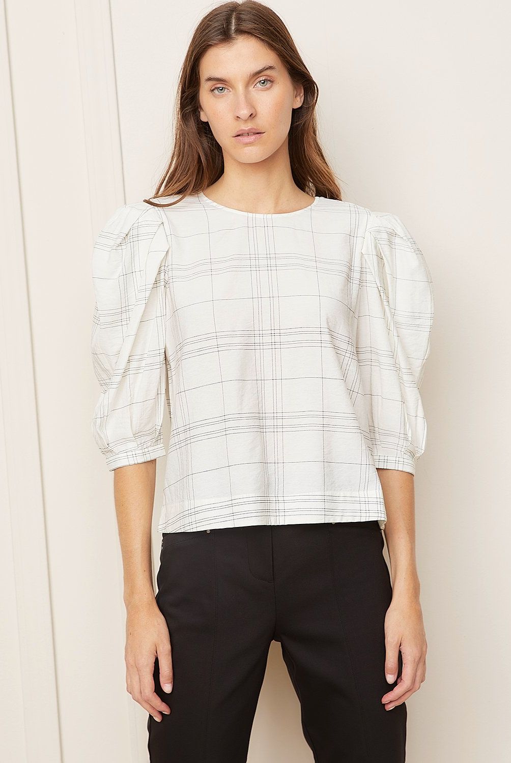 BASEMENT - Blusa Basement Manga Larga Estampada Mujer