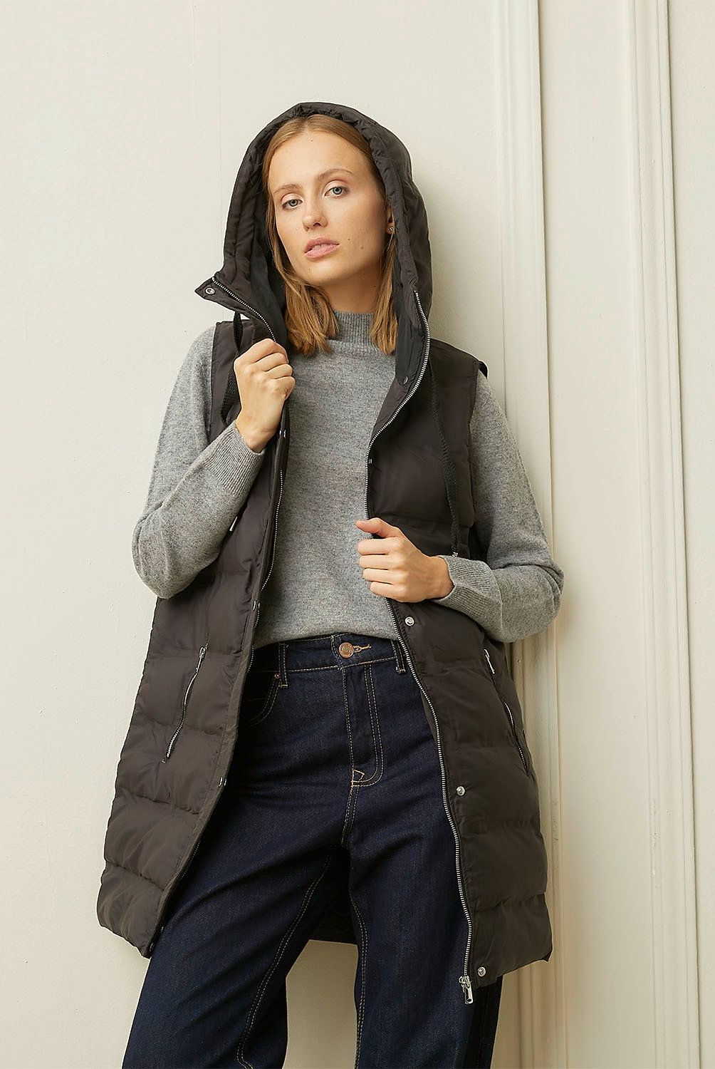 BASEMENT - Parka Basement Mujer Sin Mangas Con Gorro