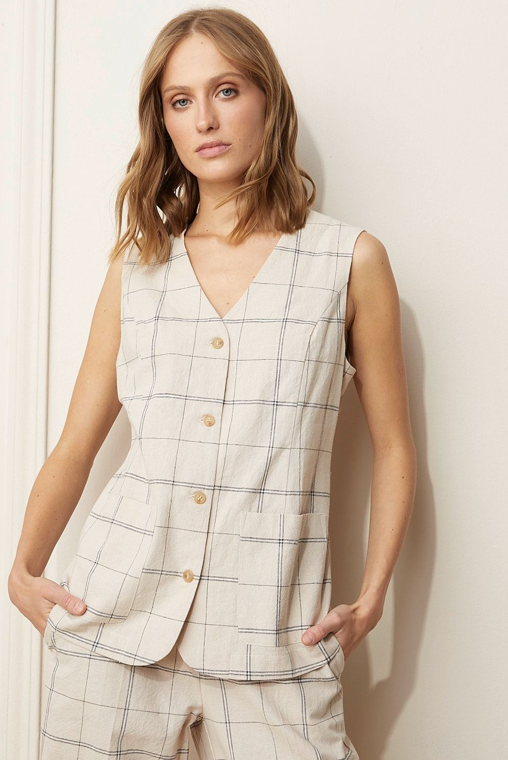 BASEMENT - Vest Mujer Basement