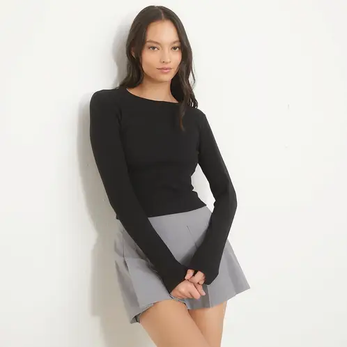 SYBILLA - Polera Cropped Acanalada Manga Larga Mujer