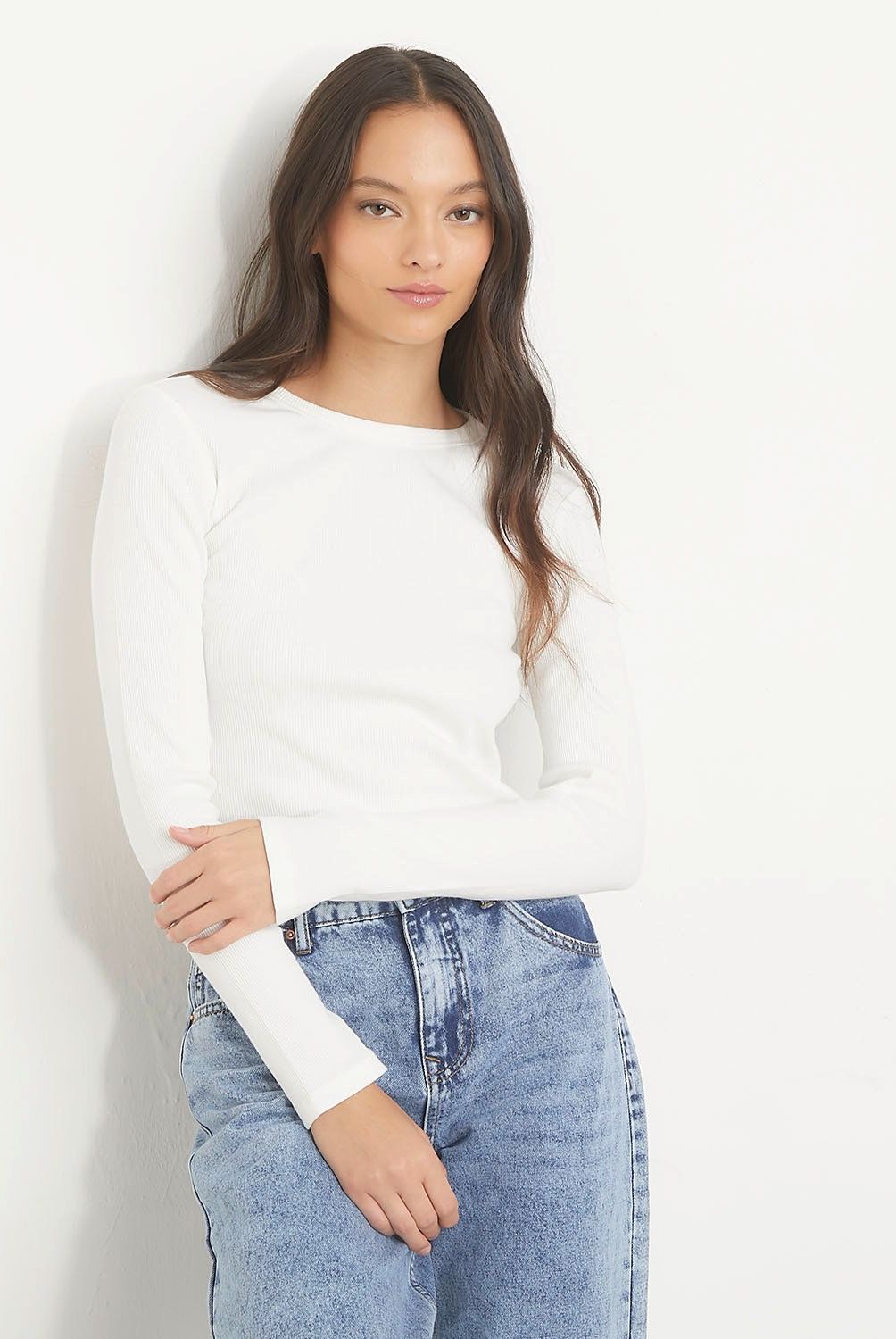 SYBILLA - Polera Cropped Acanalada Manga Larga Mujer Sybilla