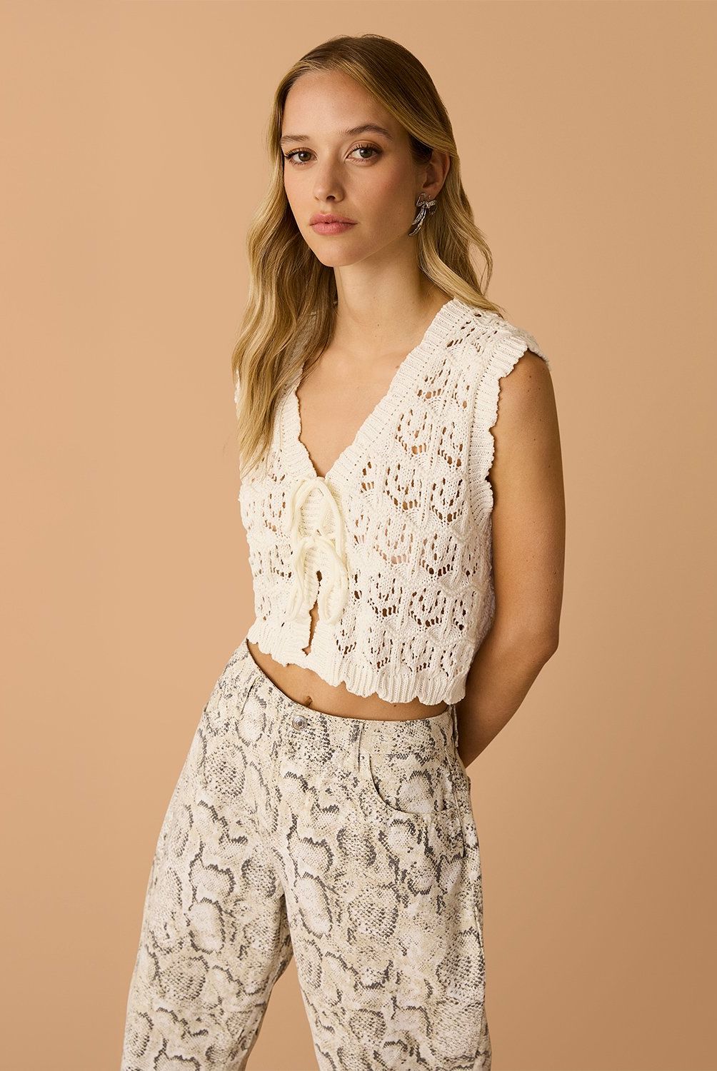 SYBILLA - Crop Top Sybilla Sin Mangas Crochet Mujer
