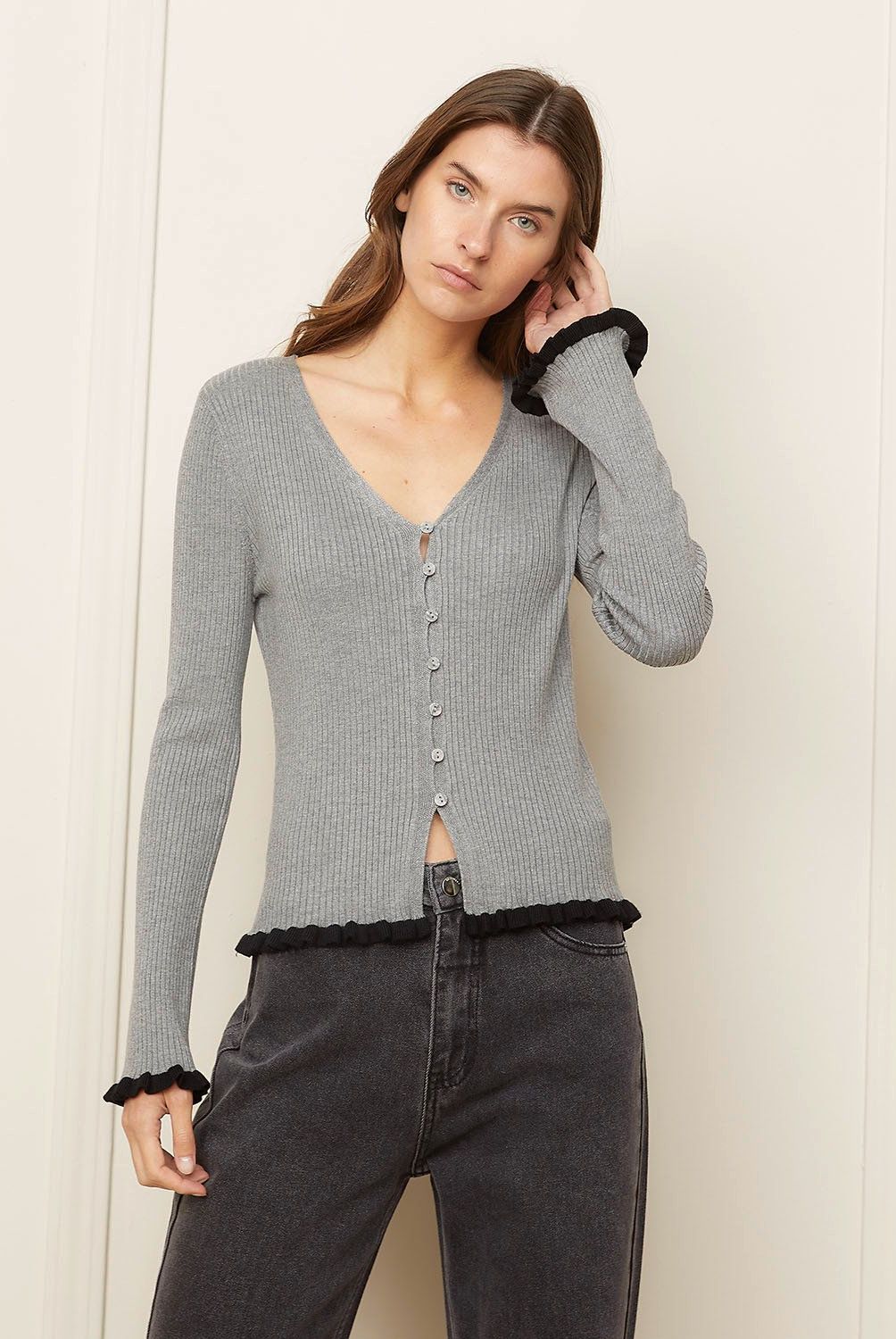 BASEMENT - Sweater Manga Larga Basement Viscosa Diseño Liso Mujer
