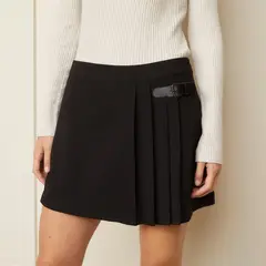 BASEMENT - Falda Short Mini Lisa Mujer Negra Con Hebilla
