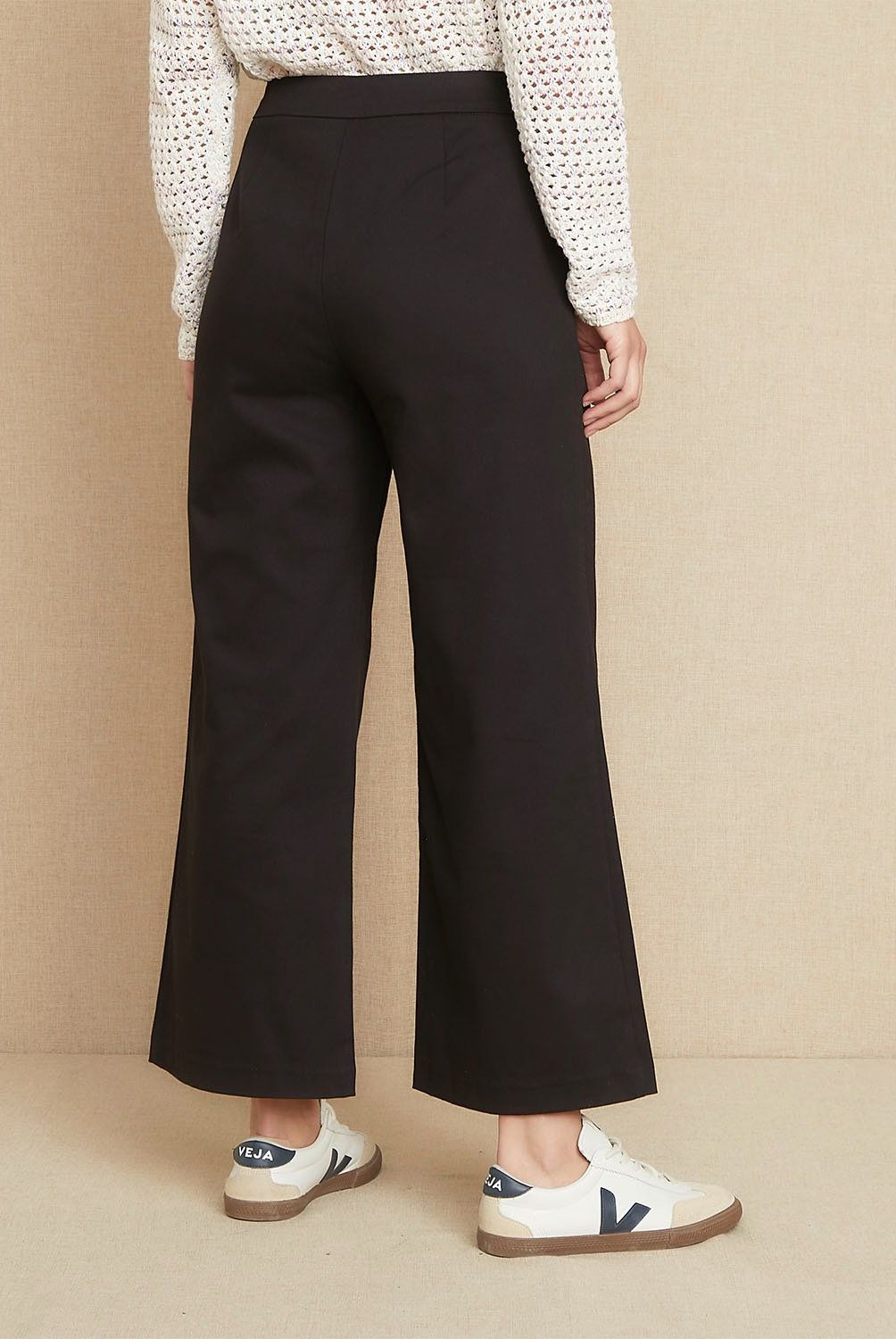 UNIVERSITY CLUB - Pantalón Flare Mujer University Club Tiro Medio