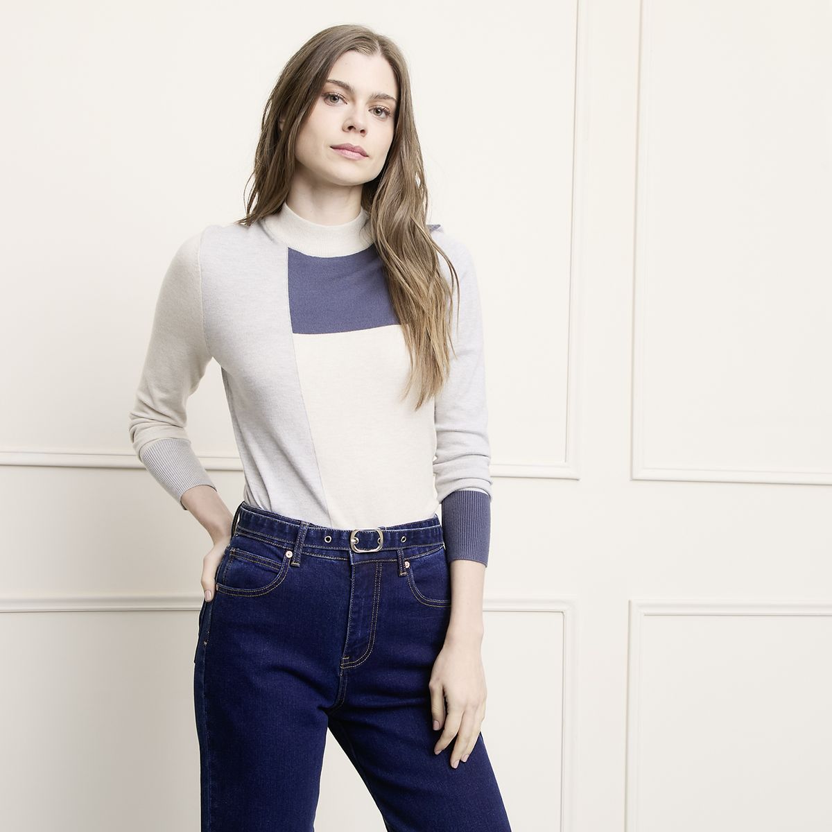 BASEMENT - Sweater Manga Larga Basement Mujer Cuello Alto Liso